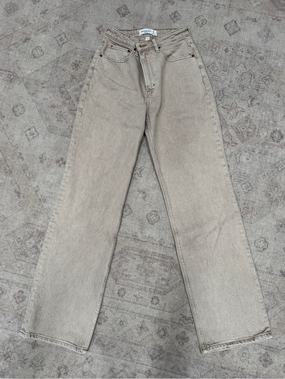 Abercrombie & Fitch 90s Relaxed Jean High Rise Neutral Beige Straight Leg Jeans